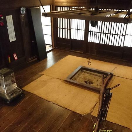 Gokayama Gassho No Sato Hotell Nanto Exteriör bild