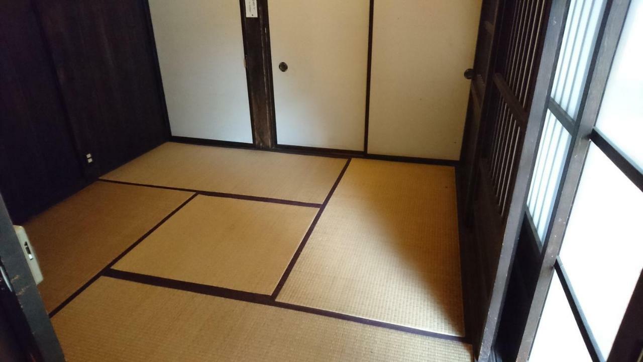 Gokayama Gassho No Sato Hotell Nanto Exteriör bild