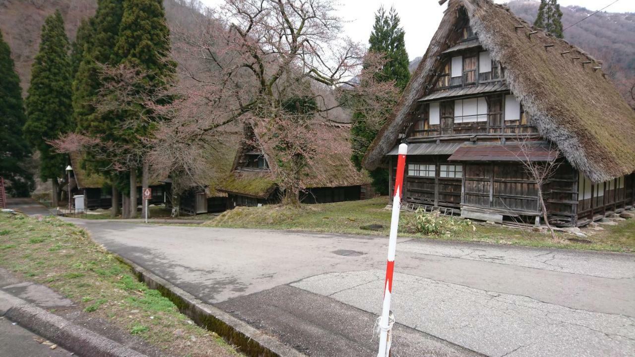Gokayama Gassho No Sato Hotell Nanto Exteriör bild